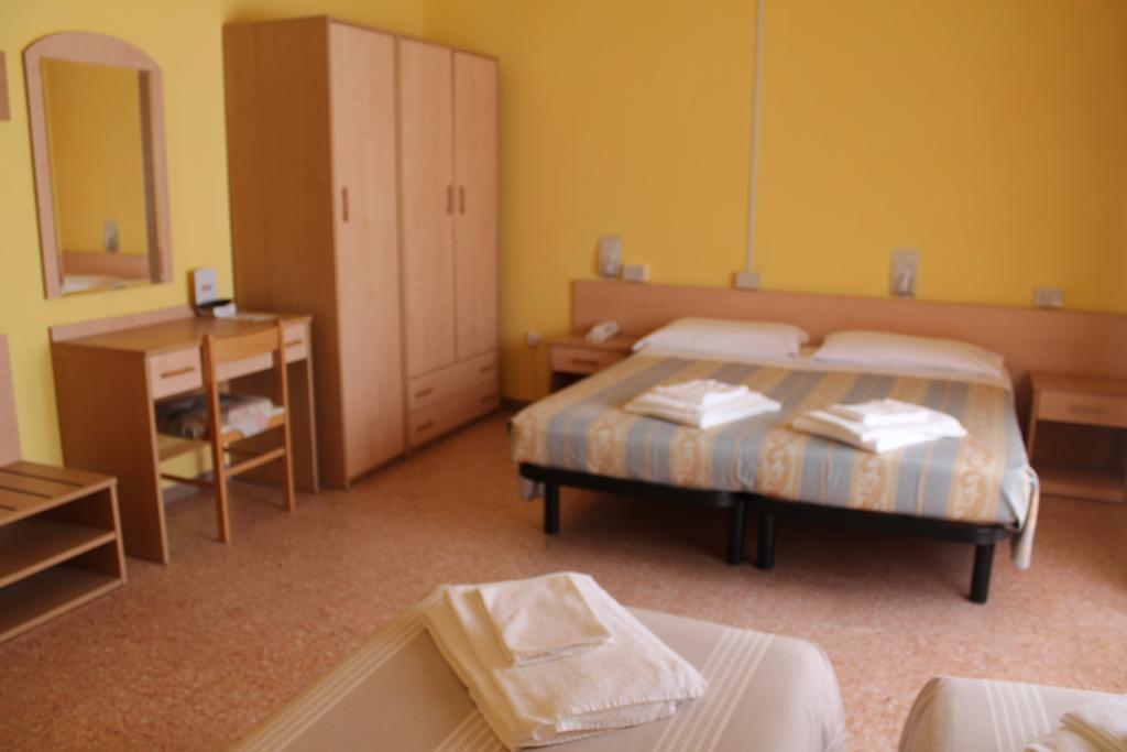 Hotel Ninfea Cervia Ngoại thất bức ảnh